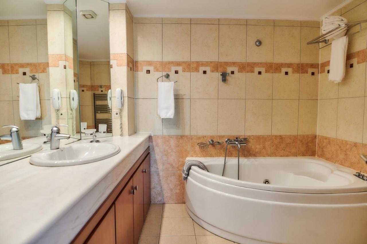 Nefeli Hotel アレクサンドルポリス エクステリア 写真